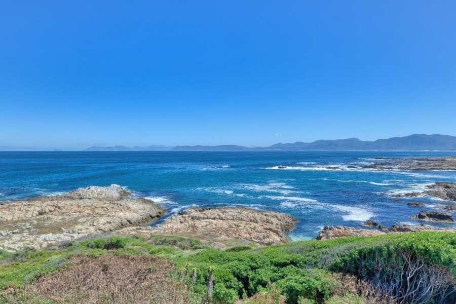 7 Bedroom Property for Sale in De Kelders Western Cape